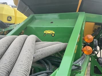 Main image John Deere N560F